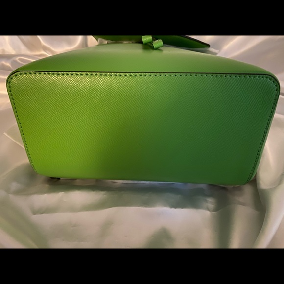 NWT Kate Spade Saffiano Leather Lizzie Medium Flap Backpack Turaco Green - Picture 4 of 7